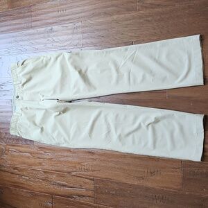 Under Armour men's lightweight pants